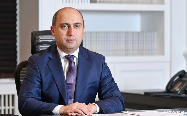 Nazir ondan səhv tutan səhifəyə belə cavab verdi - FOTO