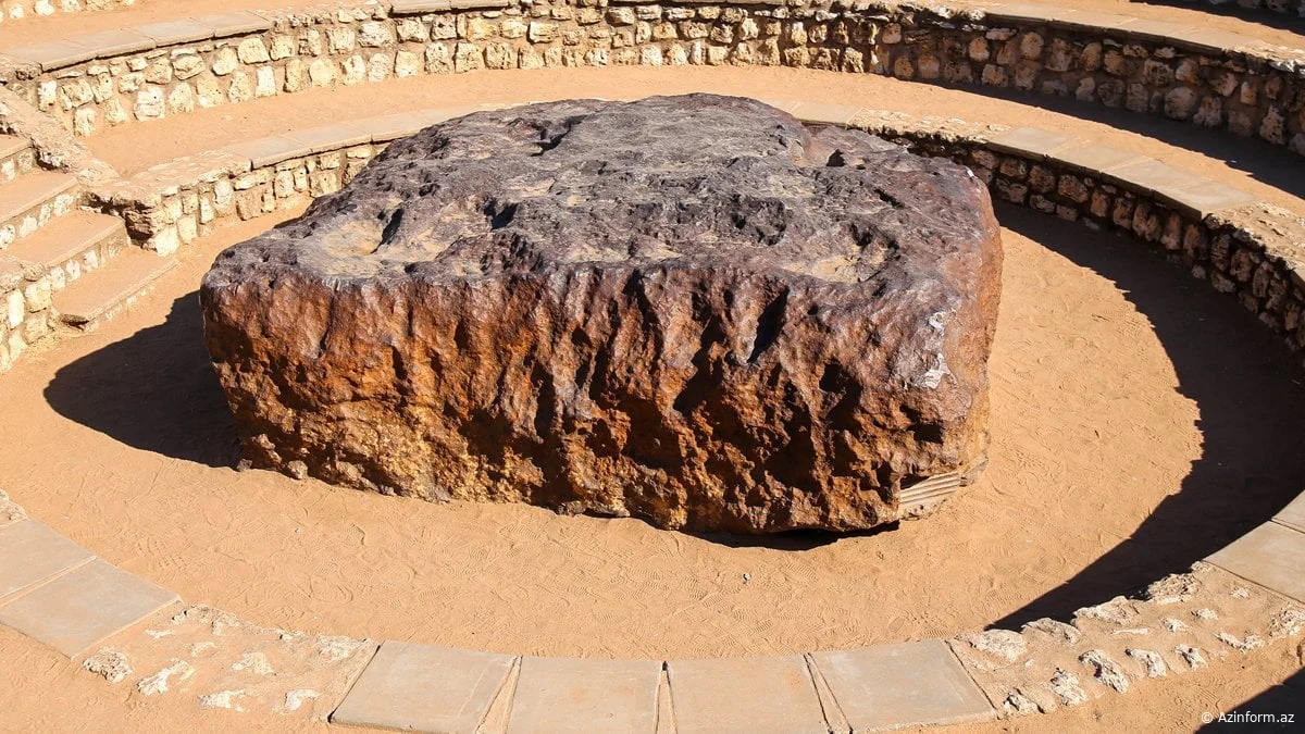 Dünyanın ən böyük tək parçalı meteoriti 'Mən tapdım'